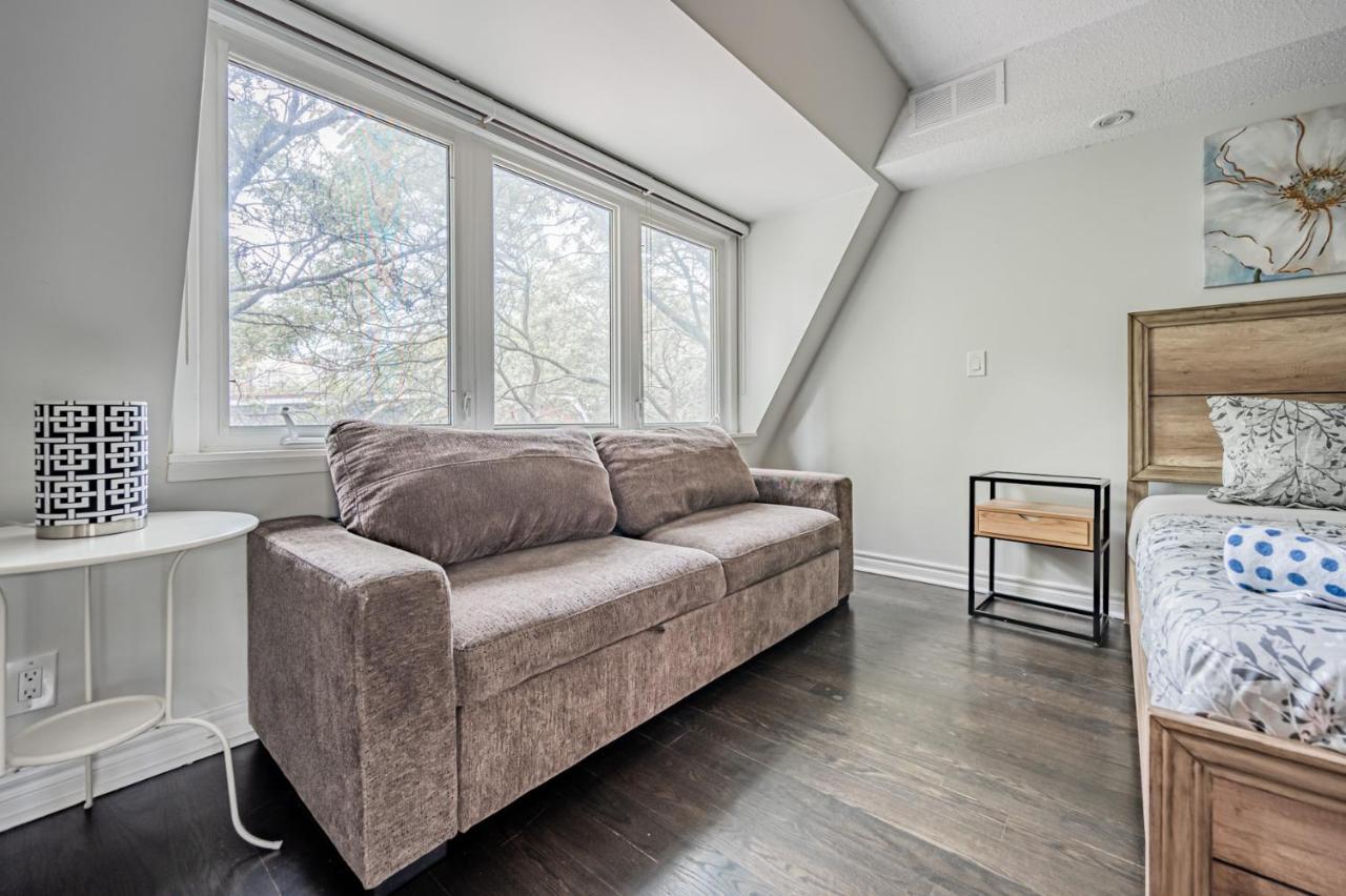 Beautiful Property In Downtown Core Close To Subway Station! Toronto Zewnętrze zdjęcie