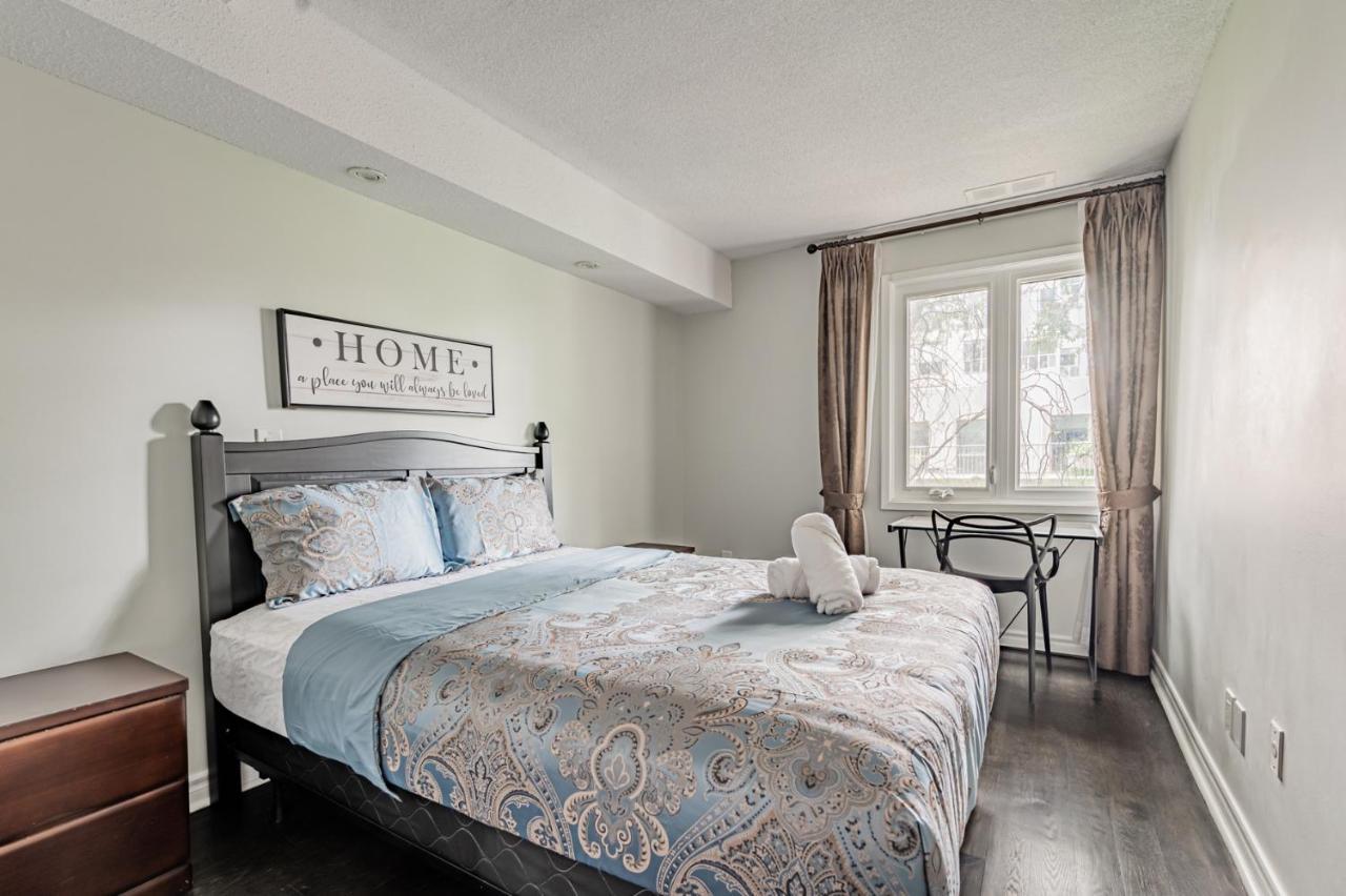Beautiful Property In Downtown Core Close To Subway Station! Toronto Zewnętrze zdjęcie