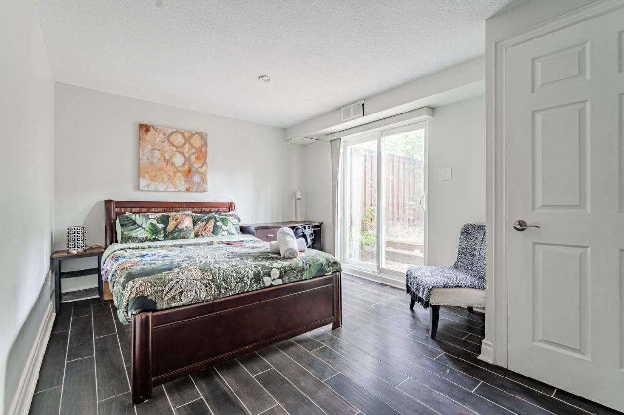 Beautiful Property In Downtown Core Close To Subway Station! Toronto Zewnętrze zdjęcie