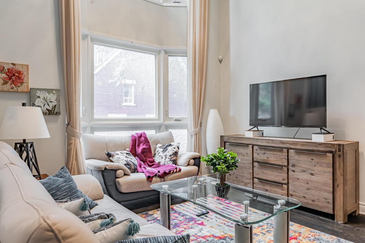 Beautiful Property In Downtown Core Close To Subway Station! Toronto Zewnętrze zdjęcie