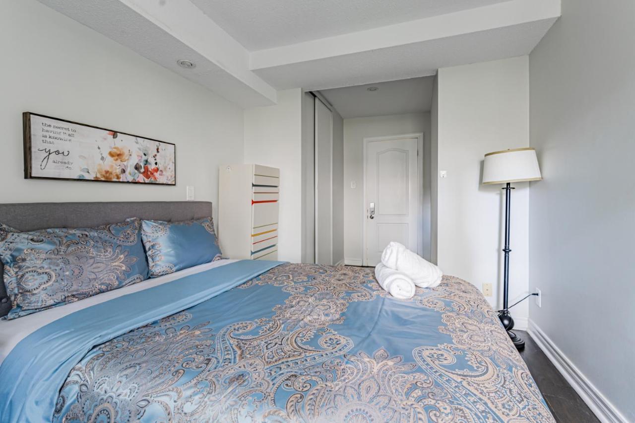 Beautiful Property In Downtown Core Close To Subway Station! Toronto Zewnętrze zdjęcie