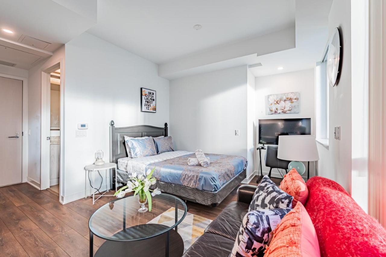 Beautiful Property In Downtown Core Close To Subway Station! Toronto Zewnętrze zdjęcie